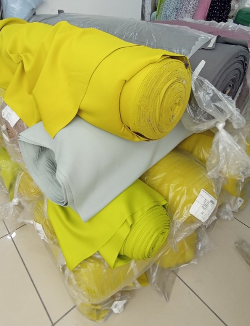 Puf Dalgıç Kumaş Sarı Renk K1145